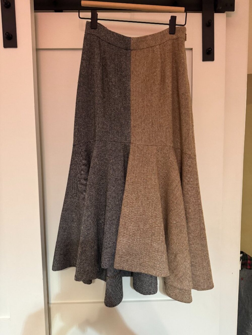 Brand new Cinq à Sept Tanya Skirt with original tags attached!